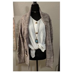 SOLD Chunky knitted wool cardigan